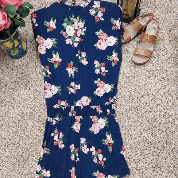3071 Size Medium Matilda Jane One Piece Romper in Navy Blue and Pink Roses. - Picture 6 of 8